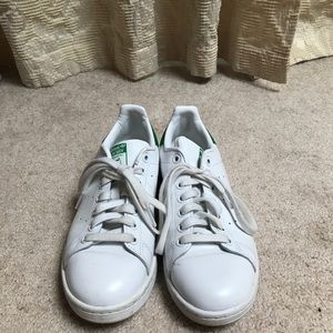 Stan Smith mens size 7.5 (fits womens 9)